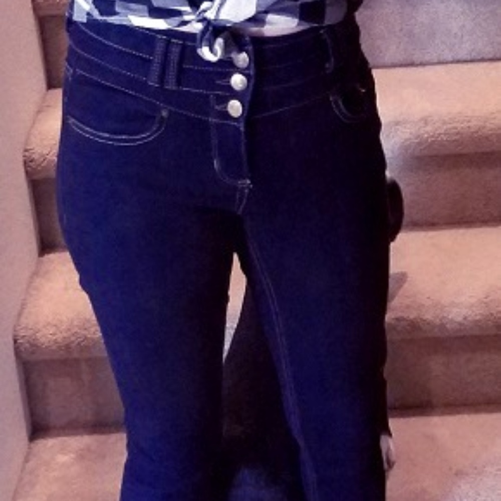 3 Button High Wasted Stretch Jeans Size 3